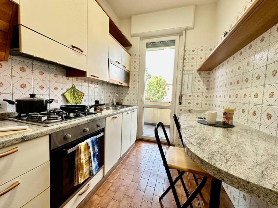 Low Cost Holiday An Business House And Free Park By Revenue House Комо Екстер'єр фото